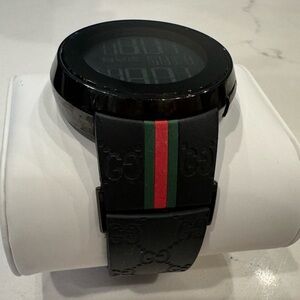 GUCCI SWISS MADE DIGITAL MENS WATCH